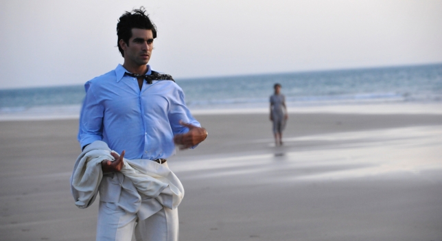 El tiempo entre costuras