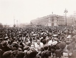 Manifestación tras el triunfo electoral del Frente Popular, Alfonso Sánchez Portela. Febrero de 1936