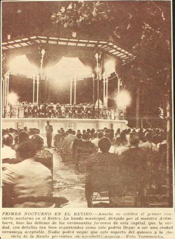 Fotografía de concierto de la Banda Municipal dirigido por el maestro Arámbarri.
